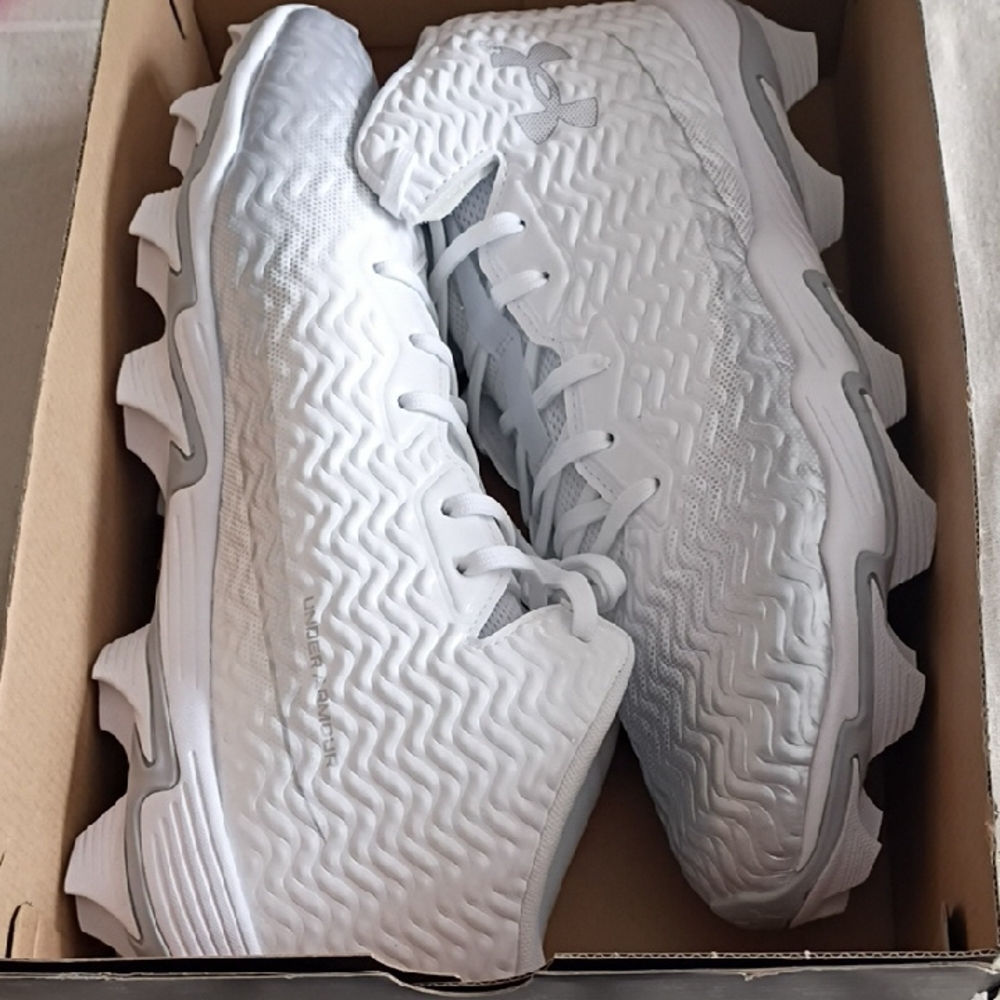 Under Armour Men's White Silver Spotlight Hammer Football Cleats Nwt Nib